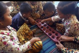 Mahasiswa KKN Uniska "hidupkan kembali" permainan tradisional anak