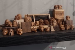 Aksesoris ukiran bahan kayu "Holly Chopper" tembus mancanegara [Video]