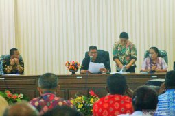 Bupati Thaher: Jangan suap saya!
