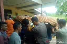 Satpolair Bangka Barat evakuasi penemuan mayat di perairan Jungku