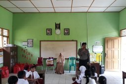 Polres Bangka Barat imbau siswa tidak jajan sembarangan