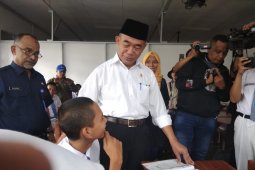 Mendikbud: Ada pendemo bukan siswa kenakan pakaian sekolah