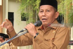 Pemerintah instruksikan pasang bendera merah putih sebulan penuh