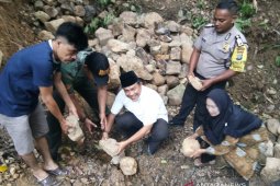 Camat Angkola Muara Tais letakkan batu pertama pembangunan reservoir