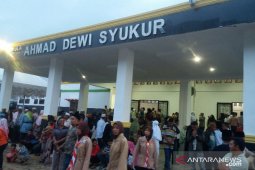 Calhaj Labura akan dilepas dari aula Ahmad Dewi Syukur
