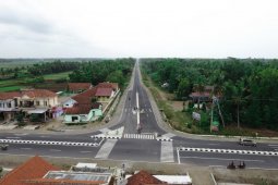 Menteri PUPR:  Jalan jalur pantai selatan Jawa ditingkatkan kemantapannya