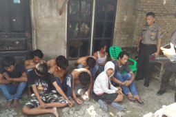 Gerebek "kampung narkoba" di Deliserdang, polisi tangkap 10 orang