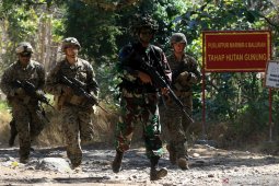 Latihan Marinir Indonesia dan USMC