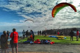 16-18 Agustus, kejuaraan paralayang Asia 2019 diadakan di Pantai Pandawa