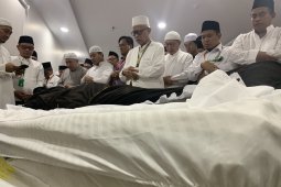 Kadaker Mekkah klarifikasi siapa pemimpin doa untuk Mbah Moen