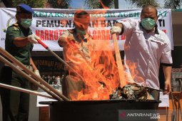 Pemusnahan barang bukti tindak kejahatan di Aceh Barat