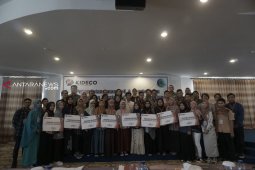 Kideco Berikan Beasiswa CSR Paser Cemerlang