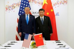 Donald Trump:  China 'bunuh kita dengan kesepakatan perdagangan tidak adil'