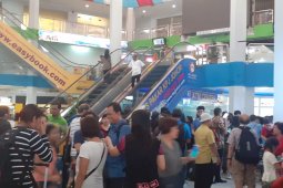 Singapura libur panjang, wisman padati Pelabuhan Batam Center