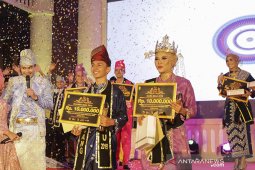 Riskiansyah dan Mela terpilih jadi  duta pariwisata Bujang Dara Riau 2019