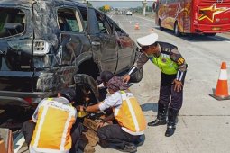 Pajero Sport terguling, dua penumpang meninggal dunia