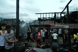 Kebakaran di Madina, lima rumah hangus terbakar