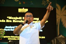Moeldoko beri motivasi ribuan mahasiswa baru Unair