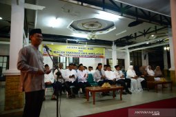 Puluhan mobil hias meriahkan malam takbiran
