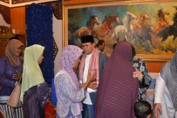 Fachrori sajikan makanan khas Jambi dalam "open house" Idul Adha