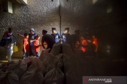 Pembagian Daging Kurban Di Bandung
