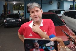 Persija akan pecat Julio Banuelos jika kalah dari PSIS