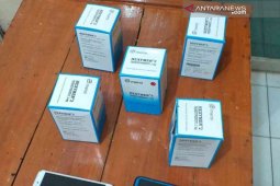 Arif, Agung dan Dessy ditangkap karena edarkan ribuan pil tramadol dan hexymer di Bekasi