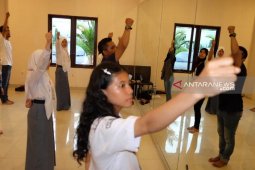 Peserta SMN Sumut belajar tarian multietnis