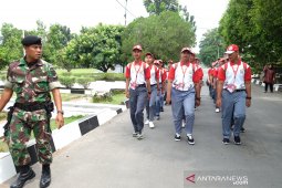 Peserta SMN Sulteng belajar baris berbaris