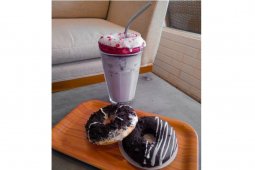 Kafe "Donat Ketemu Kopi" asli Bandung [Video]