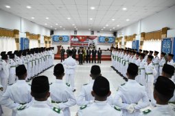 Bupati Aceh tengah kukuhkan 77 Paskibra HUT  ke-74 RI