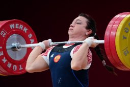 Tujuh lifter Rusia positif gunakan doping