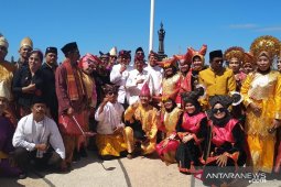 HUT Ke-74 RI di Bali, peserta upacara kenakan pakaian adat Nusantara