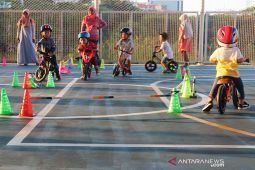 Tidak harus mengikuti program khusus, perkembangan motorik anak bisa diasah di rumah
