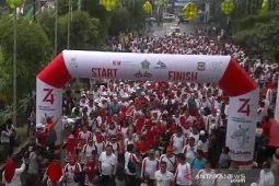 Ribuan warga Pematangsiantar - Simalungun senam sehat BUMN Hadir Untuk Negeri
