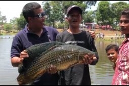 Bupati Romi larang seremoni di hiburan rakyat HUT RI