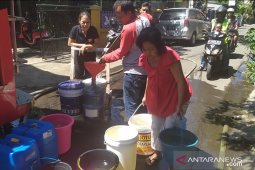 BPBD Cimahi distribusikan 30 ribu liter air per hari atasi krisis air