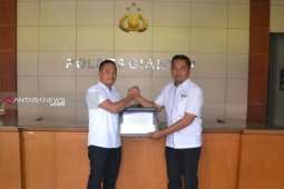 Polres Gianyar terima penghargaan dari Ditjen KSDAE