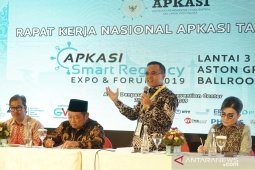 Kepala daerah semakin giat dan senang, Jokowi dukung daerah tak takut berinovasi