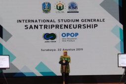 Khofifah resmikan "OPOP Training Center" di Unusa