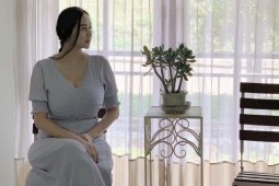 Aura Kasih kecam "kritikus film" karena disebut "pabrik susu"