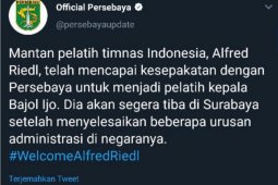 Pilih Alfred Riedl, Persebaya hanya umumkan lewat medsos
