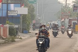Jarak pandang Pekanbaru 1,5 Kilometer akibat asap Karhutla