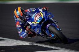 Alex Rins nyaris lakukan kesalahan fatal sebelum duel dramatis