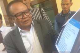 Puluhan warga datangi kantor polisi karena terjerat pinjaman online