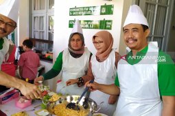 Peringati HUT RI, FK Unair gelar lomba memasak antardosen
