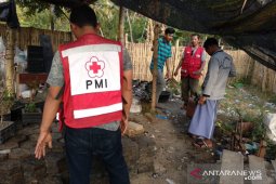 Relawan PMI Lombok Utara belajar daur ulang limbah plastik