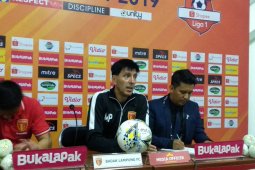 Perseru Badak Lampung vs Persib bermain imbang