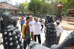 Bupati kunjungi Pura Tri Tunggal Sakti