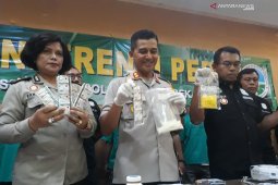 Delapan penjual obat keras ilegal diamankan di enam toko berbeda
